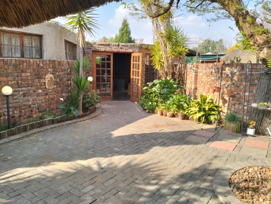 3 Bedroom Property for Sale in Langenhovenpark Free State